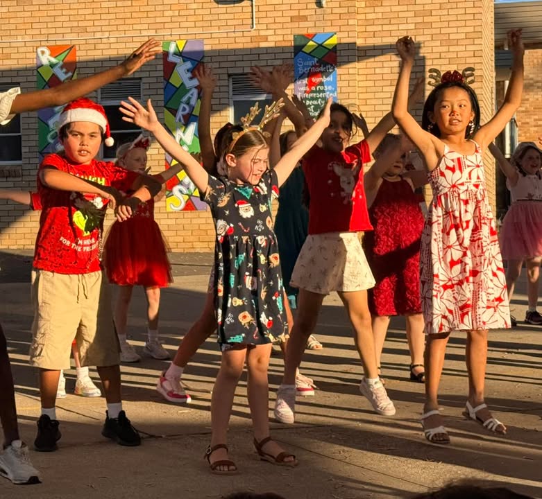 683352593576951_1387216443190559-1